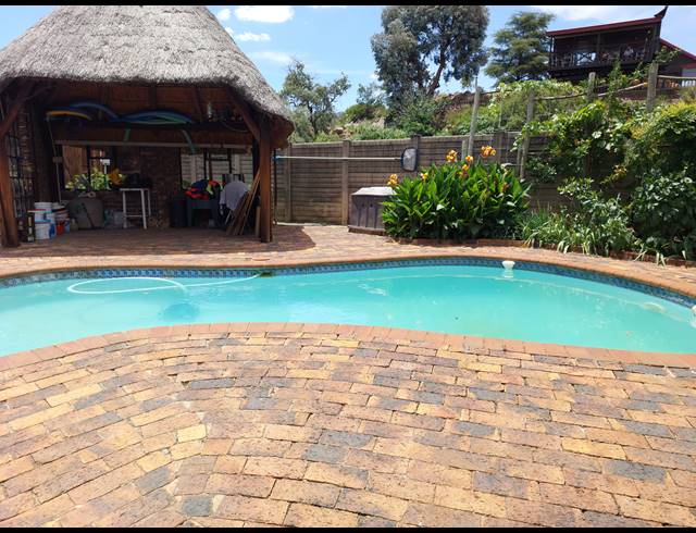 5 BEDROOM HOUSE FOR SALE IN VAALOEWER